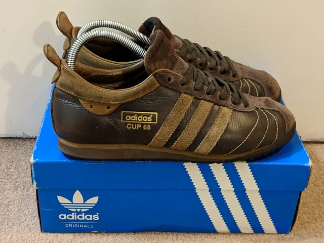 adidas gazelle silver green womens adidas Originals Handball Spezial "Chile National Football Team"