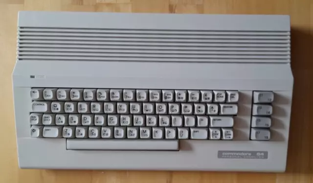 Vintage schöner heller Commodore C64C C64II Voll Funktionsfähig mit Sid Digifix