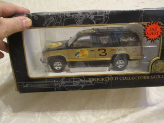 Brookfield 1/24 Dale Earnhardt Bass Pro Suburban