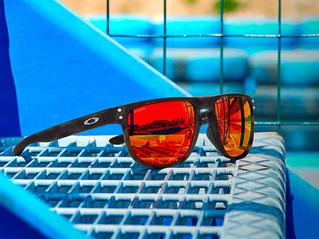 Oakley Holbrook R Assen Race Limited Edition