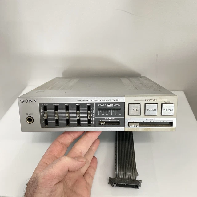 SONY FH-7 MKII Intigrated Stereo Amplifier TA-78II Silver SONY FH-7 MKII Intigrated Stereo Amplifier TA-78II Silver