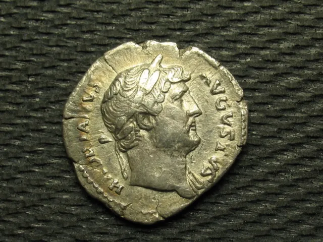 ESTATE COIN SALE!!  BEAUTIFUL OLD COLLECTIBLE SILVER ROMAN ERA COIN @LOT #14w