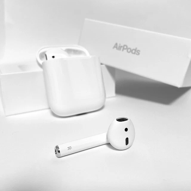 Apple AirPods 2nd Generation - Replacement Right Side Only - 2nd Gen - A2032