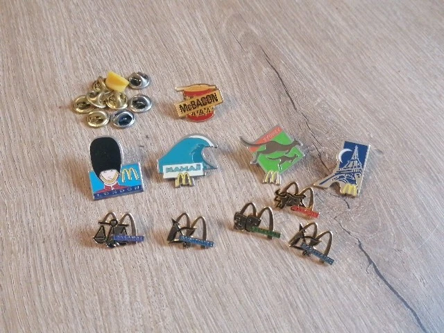 Lot Mixte De Pins Vintage - Collection Mode Rétro - Multicolore