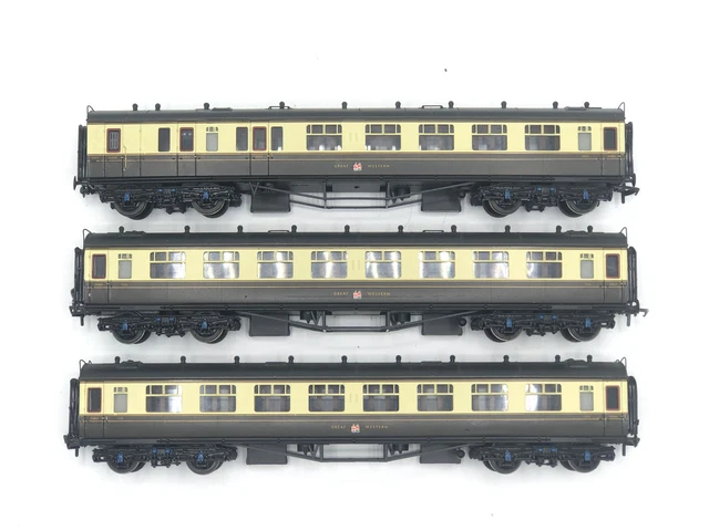 3 X BACHMANN EM Gauge GWR Collett Coach 1115 3rd, 7026 1st 3rd, 6543 ...