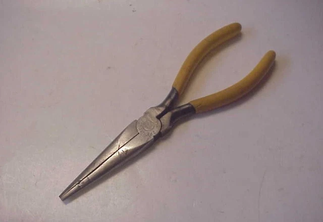 Vintage Crescent Crestoloy 1033  7-1/2" Needle Nose Pliers