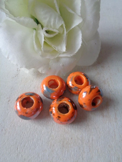 5 Beadsperlen    Keramik orange gefleckt Großlochperlen