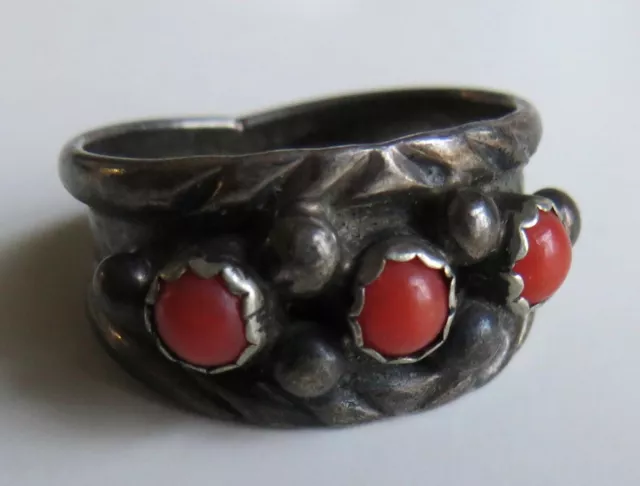 Vintage Old Pawn Native American Zuni Coral Sterling Silver Sz 6