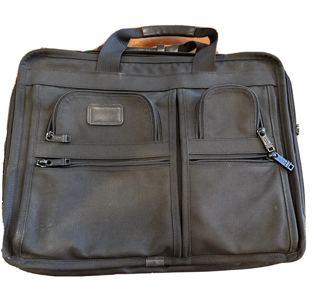 Tumi Alpha Deluxe Organizer Laptop Briefcase. Style 2674D3.