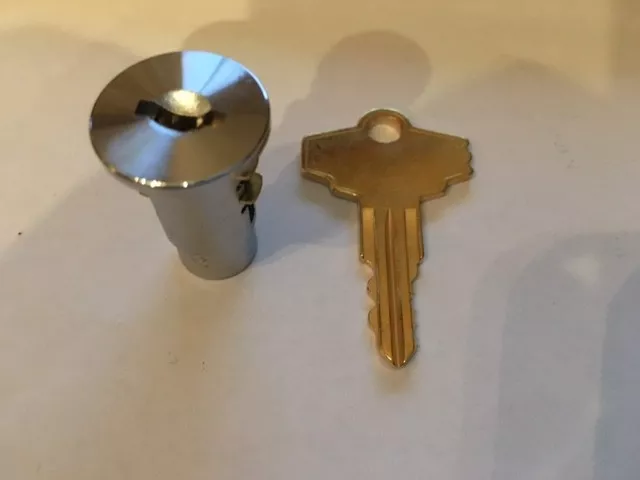 Premium Eagle and Oak Lock & Key For Oak Gumball Candy Nut Bulk Vending Machines