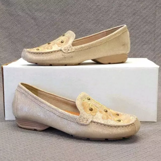 "AS IS" BareTraps Ottella Suede loafer Soft Gold - 7.5 W SH093-J