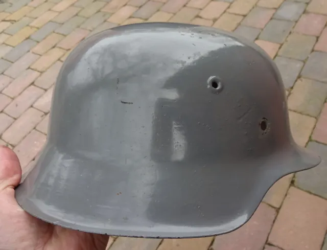 original Helm Stahlhelm WH M 42 grau überlackiert