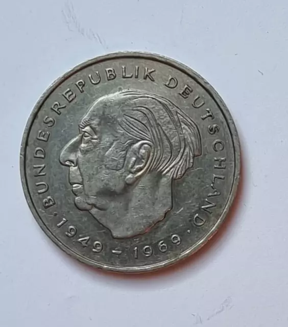 2 DM Theodor Heuss 1972 F; J407