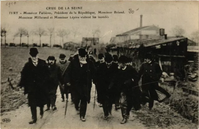 CPA PARIS Crue de la Seine 1910 M. Fallieres IVRY (578430)