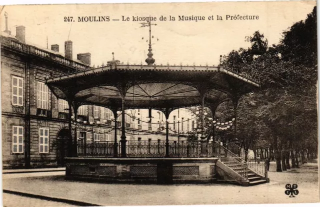 CPA MOULINS - Le kiosque de la Musique et la Préfecture (262530)