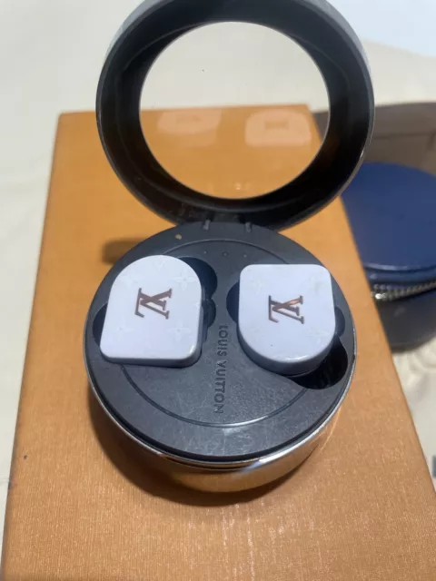 Louis Vuitton QAB120 Horizon Wireless Earphones White Gold Monogram  Bluetooth