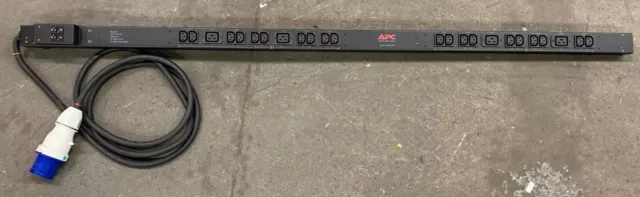 APC AP7553 Basic Rack PDU, C13 (20), C19 (4), 240V 32A 3m Cable