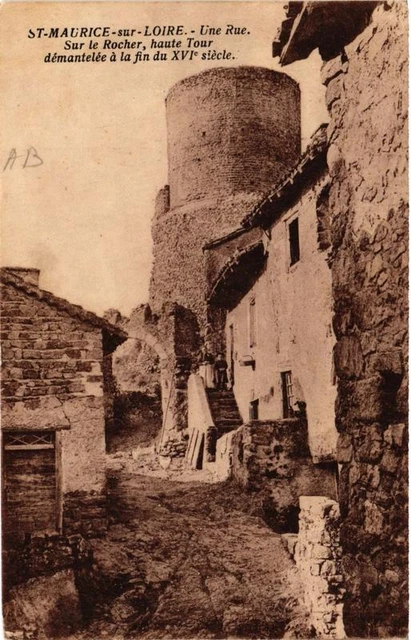 CPA St-MAURICE-sur-LOIRE Une Rue. On the Rock (687423)