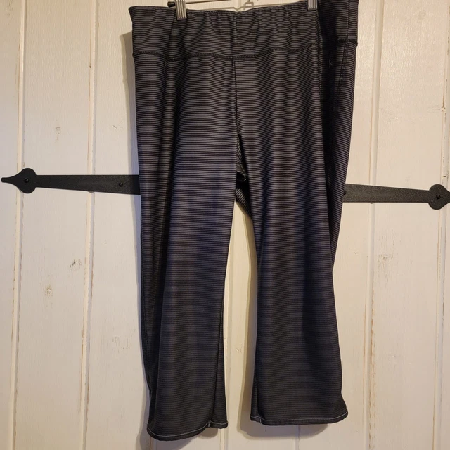 Danskin Womens Leggings Cropped Striped Size XL