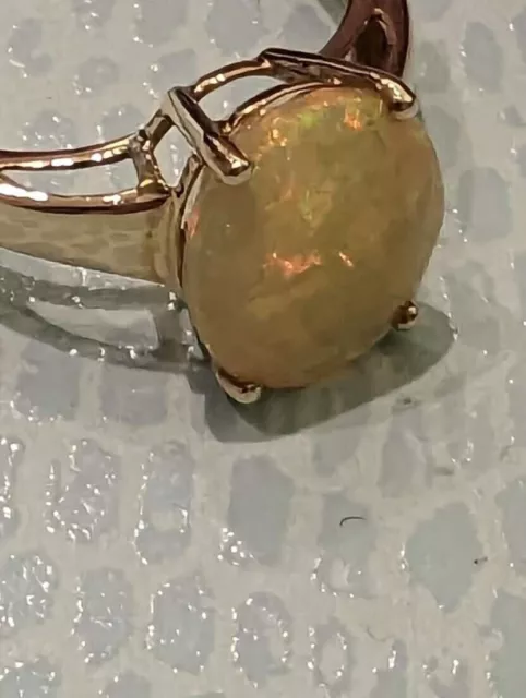 Luxuriöser Damenring aus 585 Gelbgold poliert,1 Opal im Ovalschliff (Größe 54)