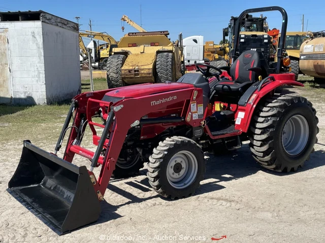 2022 Mahindra 1626H 4WD Diesel Tractor Utility Ag Farm Loader PTO bidadoo -New