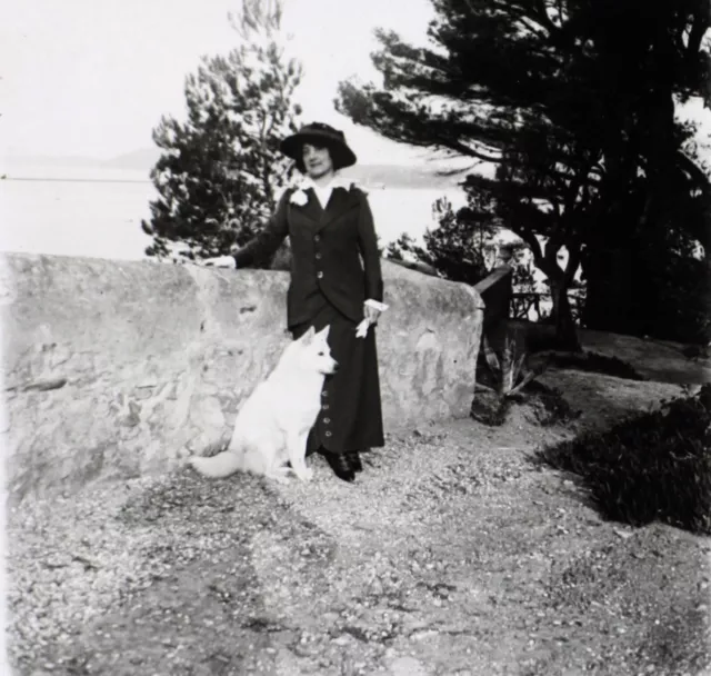 Femme avec son chien c1925 Mode Photo Plaque de verre Stereo Vintage V34L2n