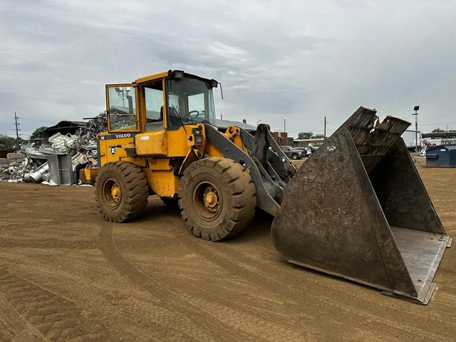 Volvo L70D Wheel Loader