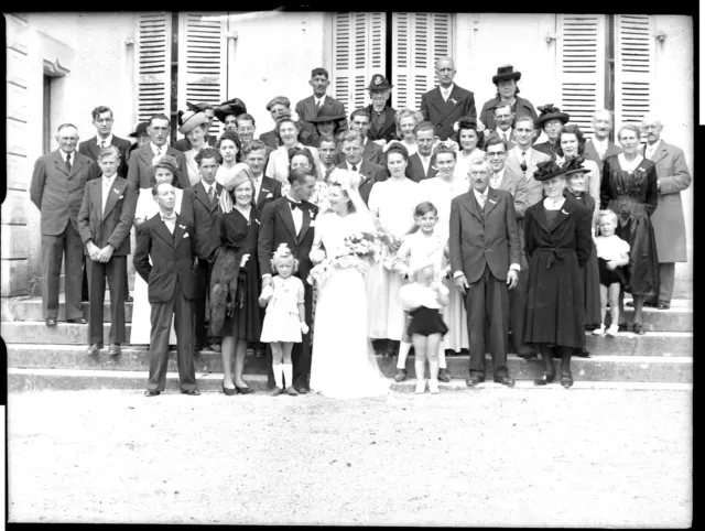 Portrait groupe famille mariage - ancien négatif photo verre an. 1940