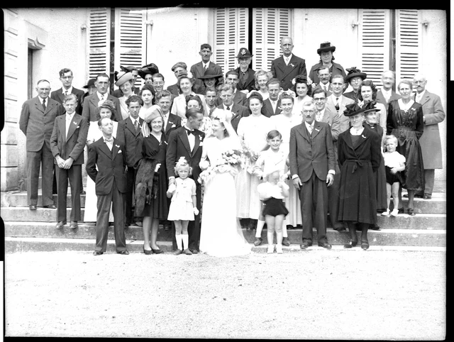 Portrait groupe famille mariage - ancien négatif photo verre an. 1940