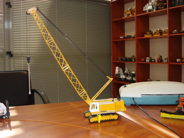 Grue Liebherr HO 1/87 ème | Grue Chantier Kibri - BOIS MODÉLISME