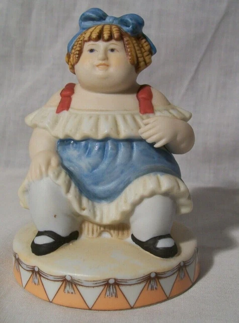Wallace Berrie Co Circus Royale #9607 Circus Fat Lady Figurine Vintage. No Chips