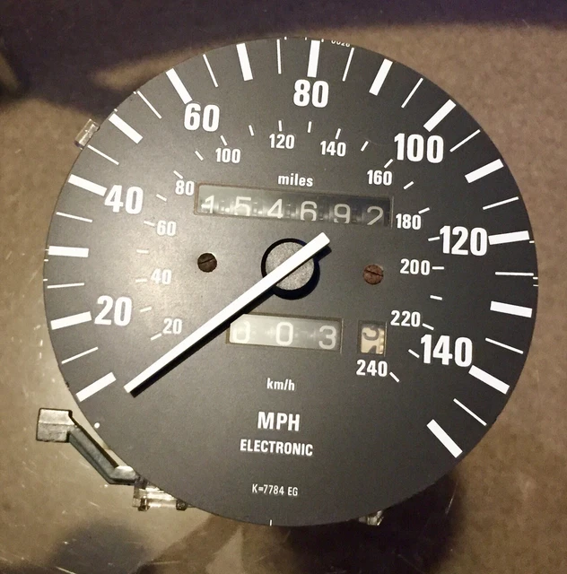 BMW E30 INSTRUMENT CLUSTER SPEEDO SPEED DIAL DISPLAY Speedometer Gauge