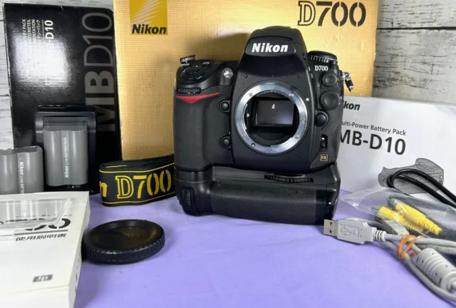 Late [MINT in BOX] Nikon D700 12.1MP Digital SLR Camera w/ MB-D10 From JAPAN