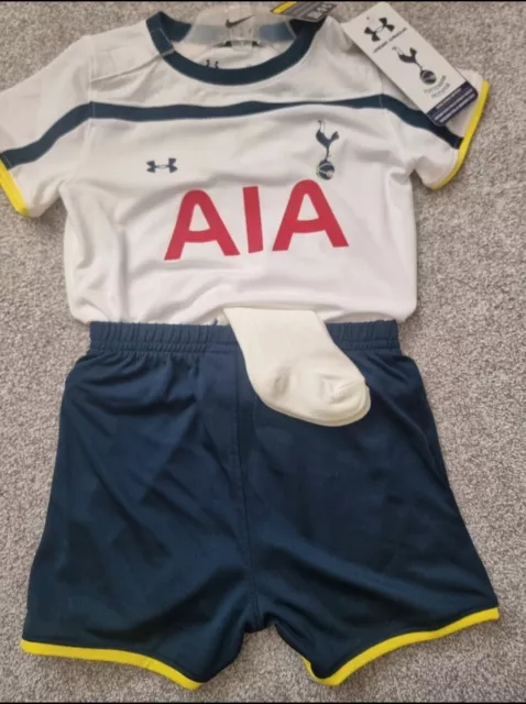 Kinder Tottenham Fußball-Kit Größe 12 bis 18 Monate