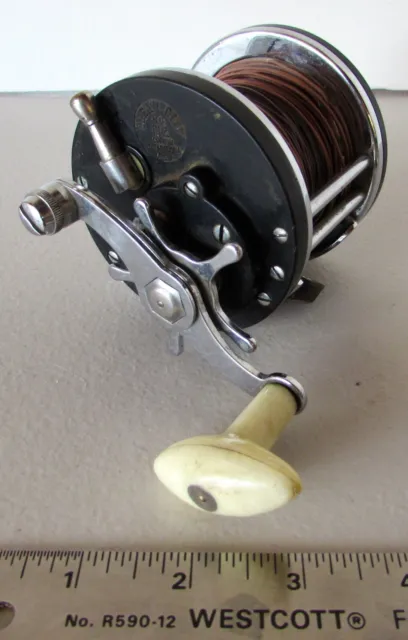 VINTAGE OCEAN CITY No. 112 Fishing Reel Penn Made in the USA