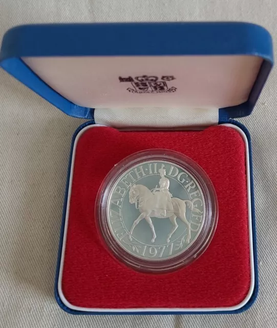 Queen Elizabeth II Silver Jubilee Silver Proof Crown Coin (1977) With Box