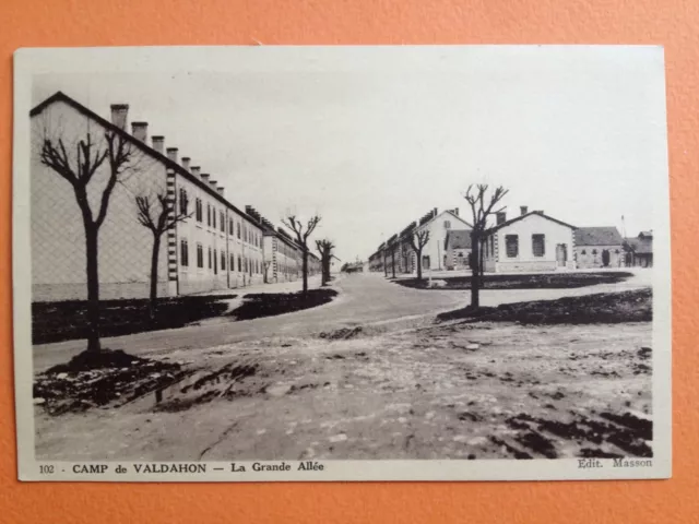 cpa 25 - CAMP MILITAIRE de VALDAHON La Grand Alllée CASERNE