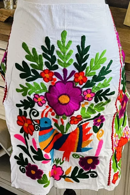 Mexican Embroidered Apron, Mandil Mexicano Bordado Delantal