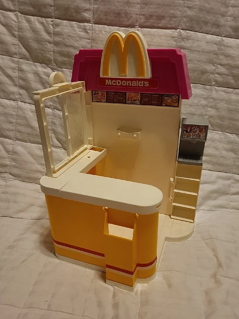 Vintage 1993 Barbie McDonalds Drive Thru Restaurant Play Set #11774, INCOMPLETE Vintage 1993 Barbie McDonalds Drive Thru Restaurant Play Set #11774, INCOMPLETE
