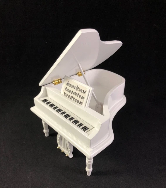 TOWN SQUARE DOLLHOUSE Furniture White Baby Grand Piano Fold Out Music