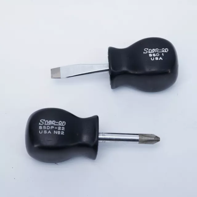 Snap-on SDD1 Flat Tip And SDDP22 # 2 Phillips Stubby Black Handle Screwdrivers
