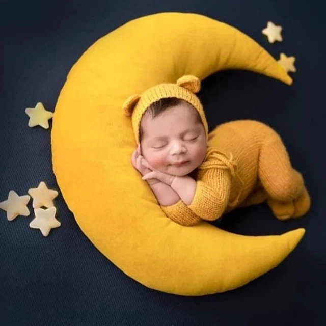 Cartoon Moon-shape Pillows Newborn Photography Props Portable Cute With Stars.