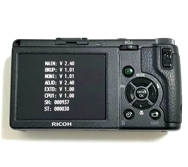 [MINT in Box] RICOH GR DIGITAL II 10.1MP Compact Digital Camera From JAPAN 2