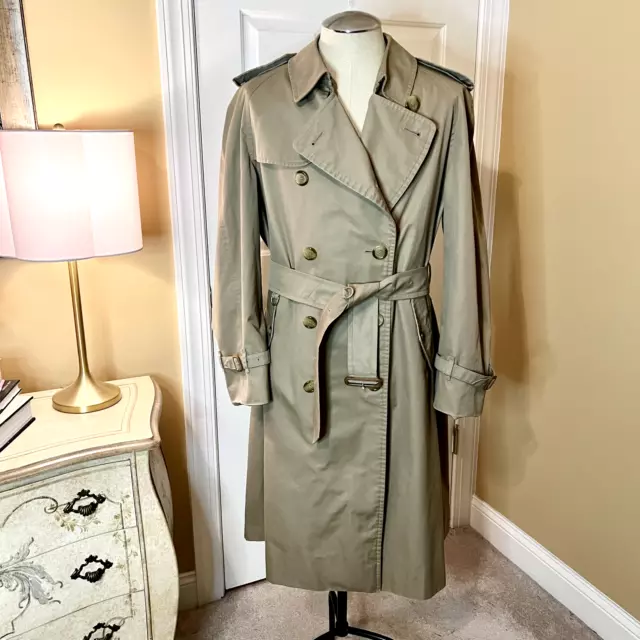 EUC Vintage Men's Burberry's Khaki Camel Classic Trench Coat Size 44R 44 Regular