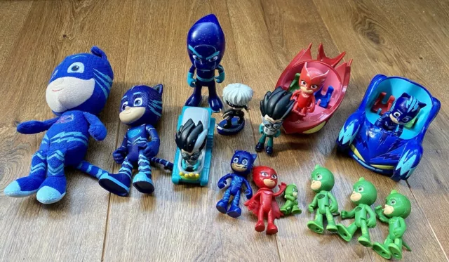 Luna girl figure and sales vehicle