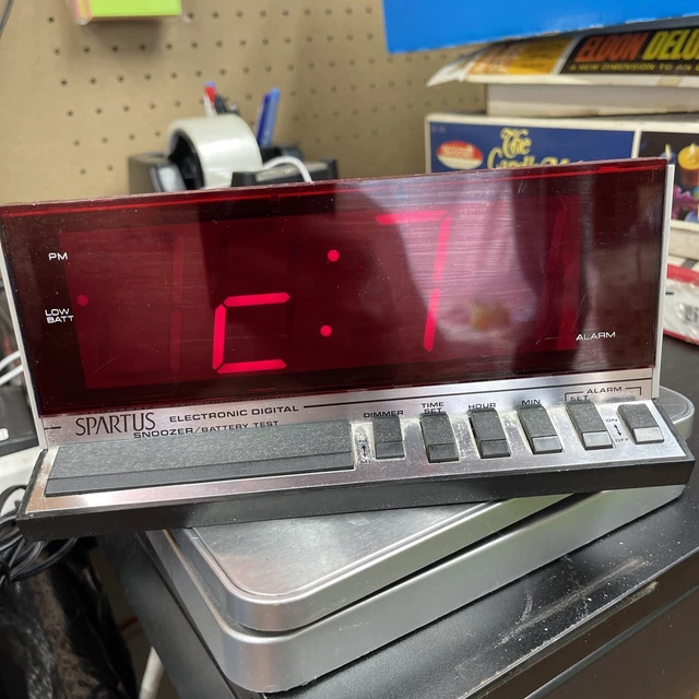 VINTAGE SPARTUS 1150 Electronic Digital Clock Red LED Alarm Clock