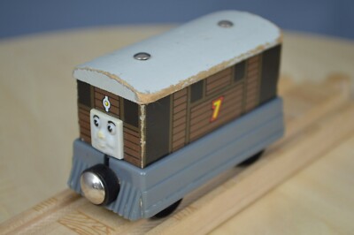 thomas wooden 2001
