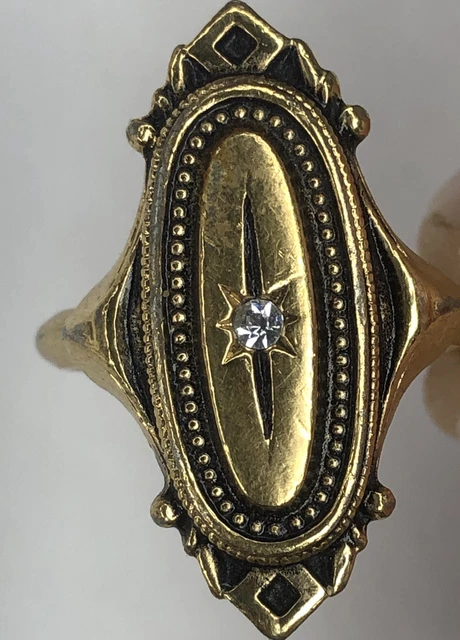 Vintage AVON Kensington Victorian / Art Deco Style Ring Rhinestone Gold Tone 7