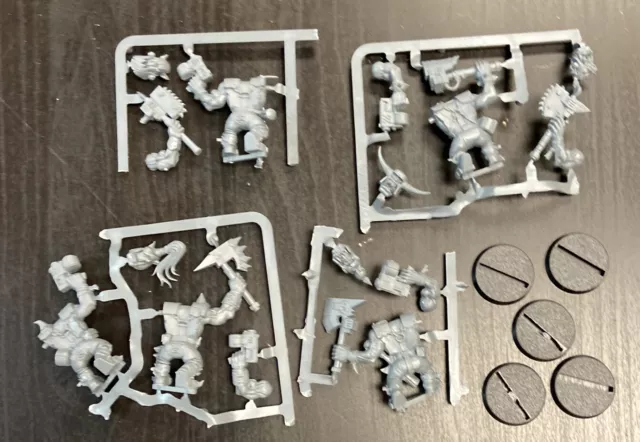 Assault on Black Reach - Ork Nobz - Warhammer 40k - Games Workshop Assault on Black Reach - Ork Nobz - Warhammer 40k - Games Workshop
