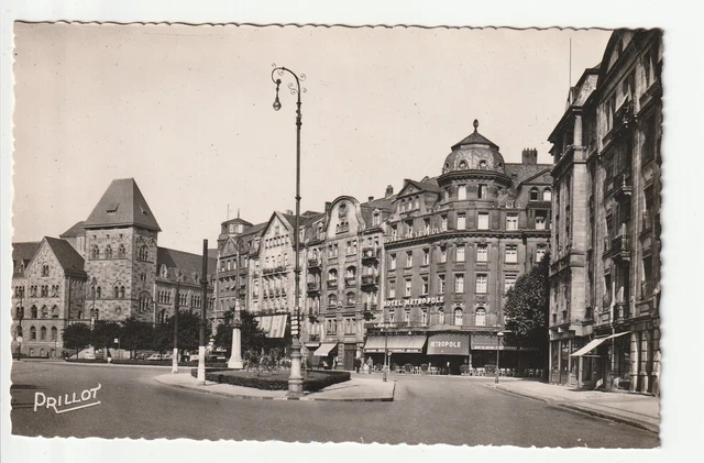 METZ - Moselle - CPA 57 - Places - Place de la Gare Hotel Metropole